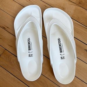 Birkenstock Honolulu EVA size 8.5 white